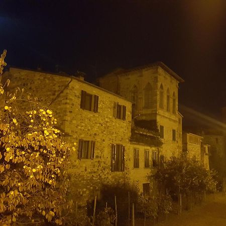 Отель La Torre Di Pieve Пьеве-Санто-Стефано Экстерьер фото