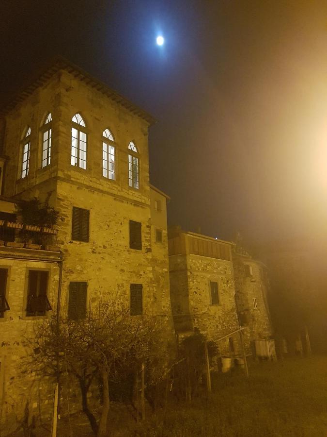 Отель La Torre Di Pieve Пьеве-Санто-Стефано Экстерьер фото